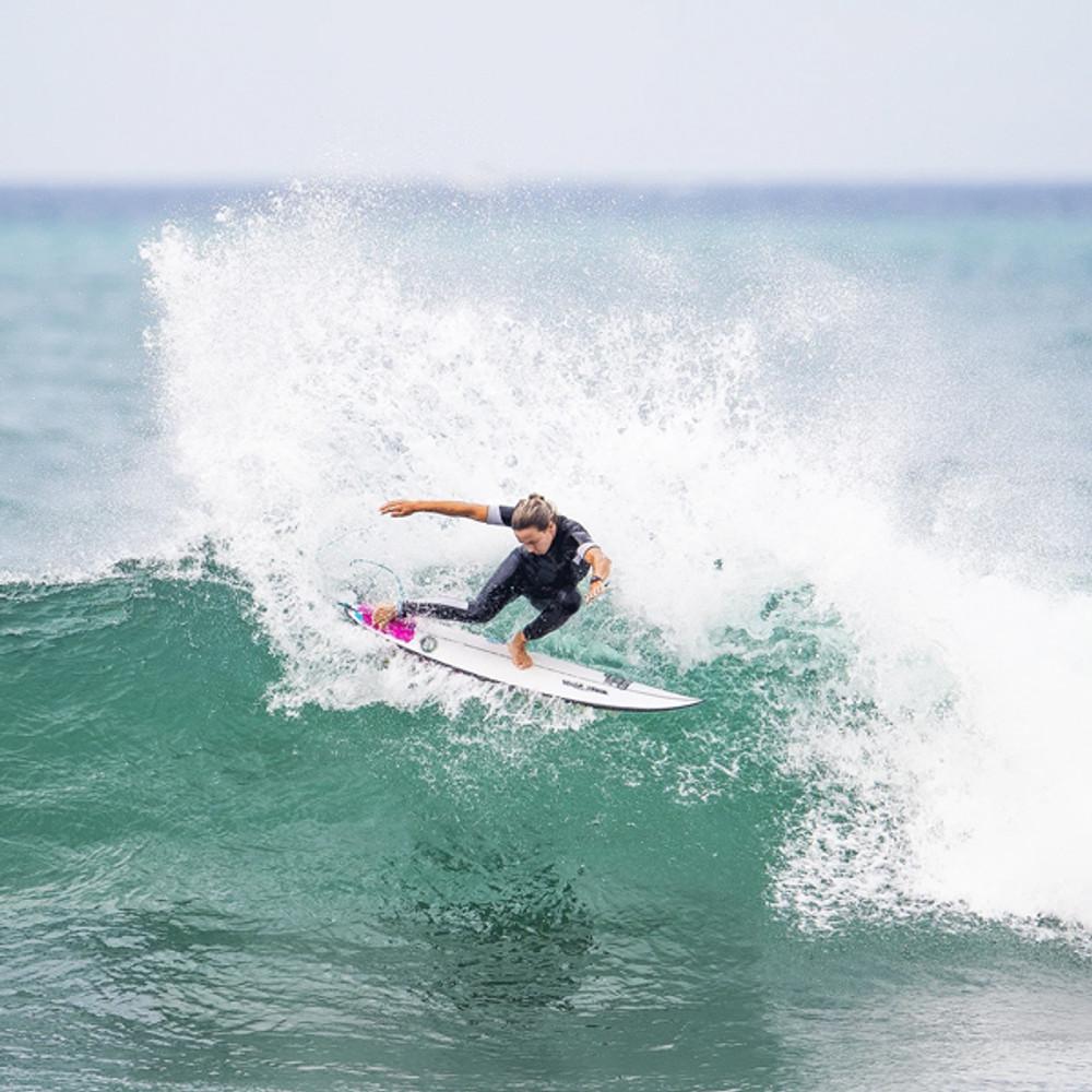 FCSII SF Sally Fitzgibbons | Thruster (3) Fin Set | Performance Core | FCSII | Great Fin for Tail Release